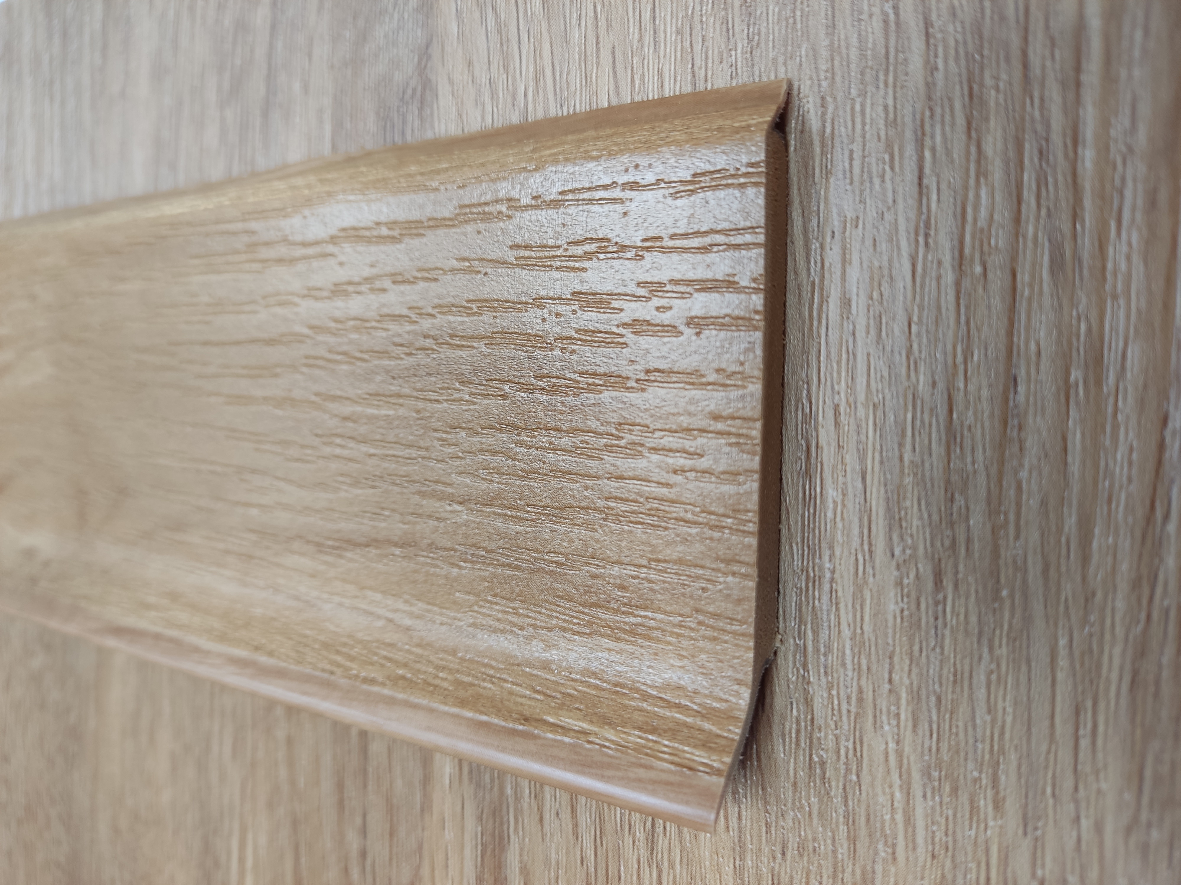 Obvodová lišta Experto LVT SL 60 8777