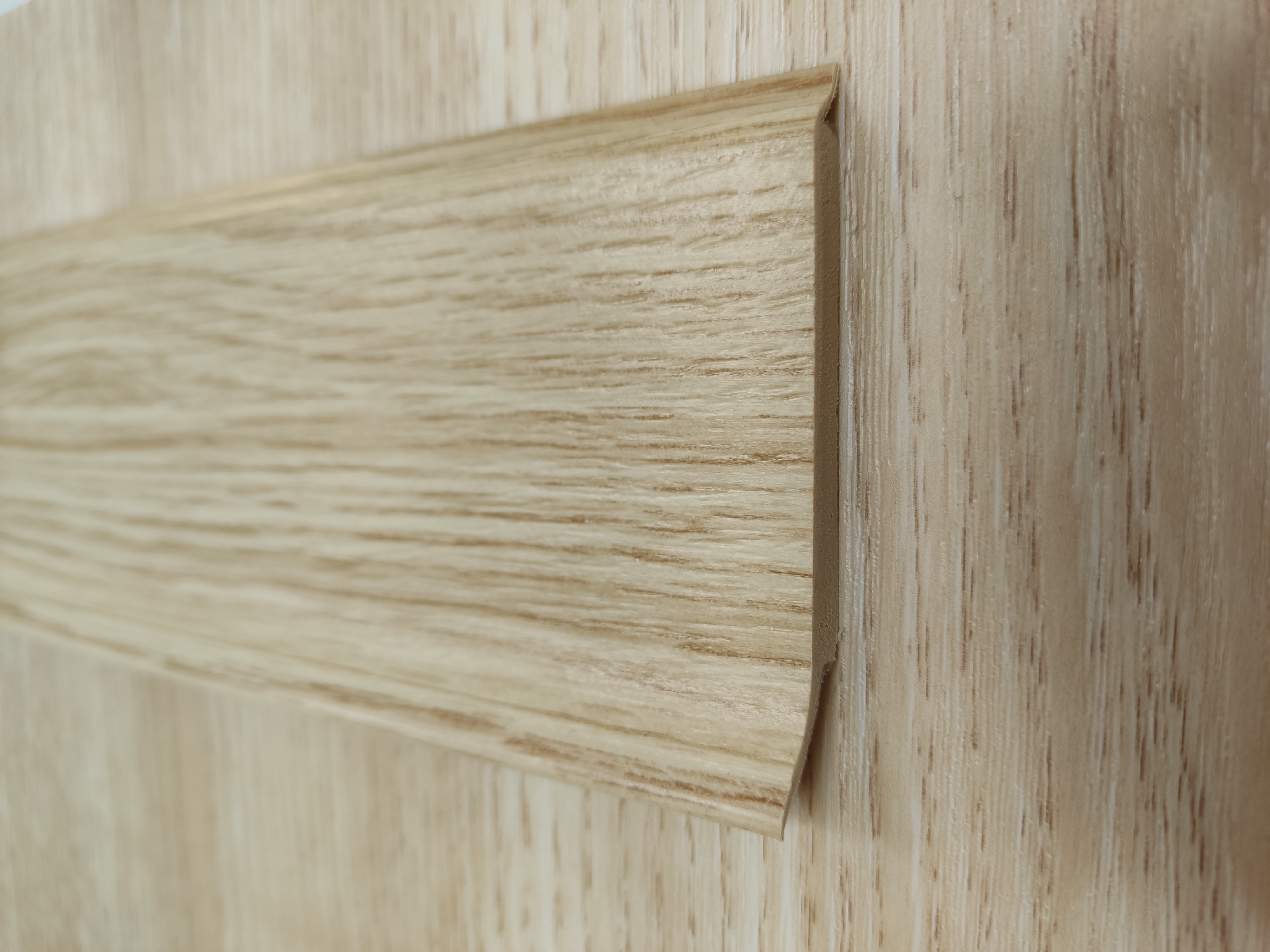 Obvodová lišta Experto LVT SL 60 8885