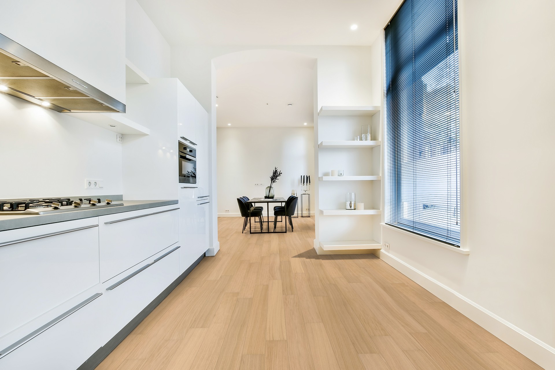 Dřevěná podlaha dýhová PARKY DELUXE+ Ivory Oak Premium